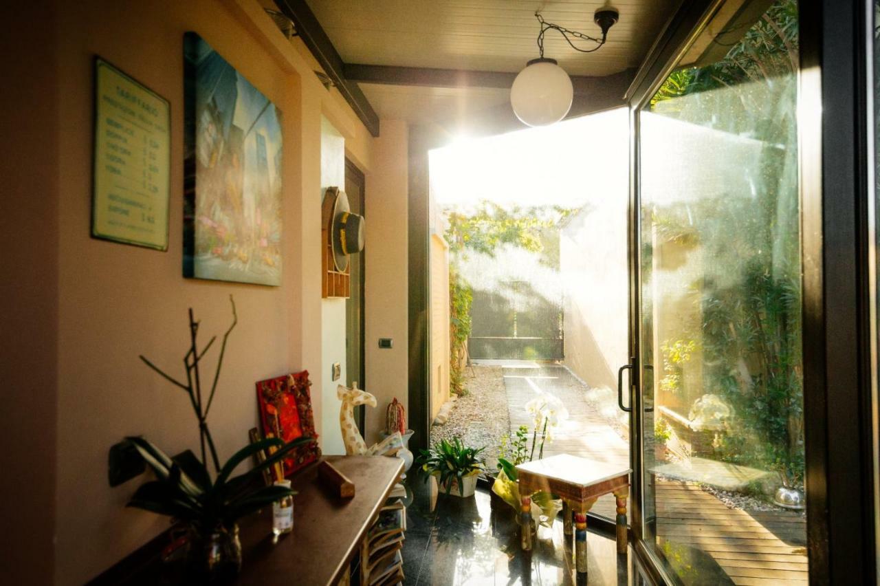 ラヴェンナ A Casa Bed & Breakfast エクステリア 写真
